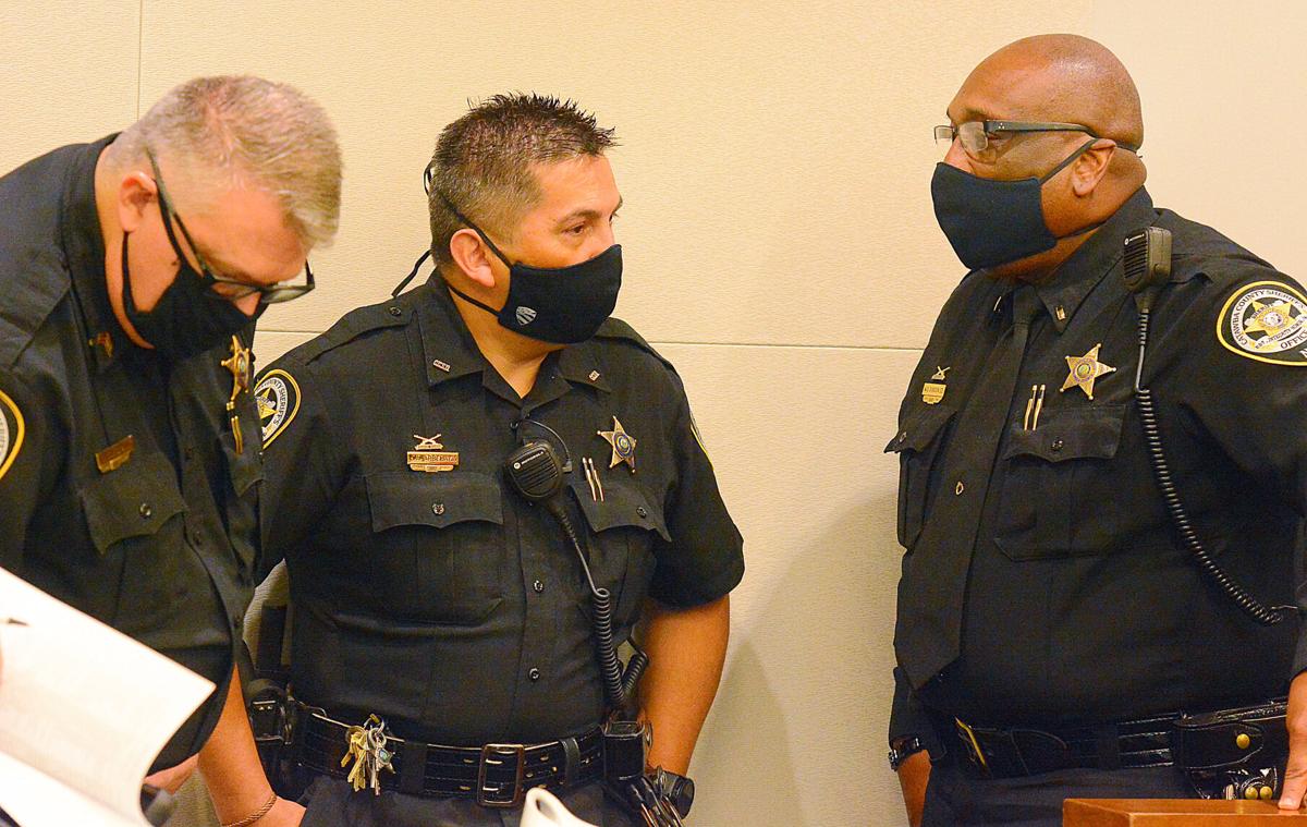 Watch Now Bailiff oversees his final court session as retirement looms