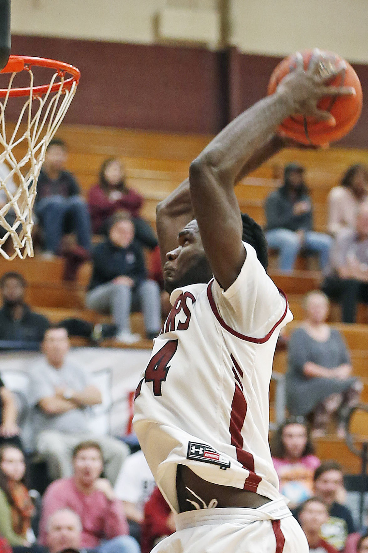 Lru Men S Basketball Stuns The Citadel In Exhibition News