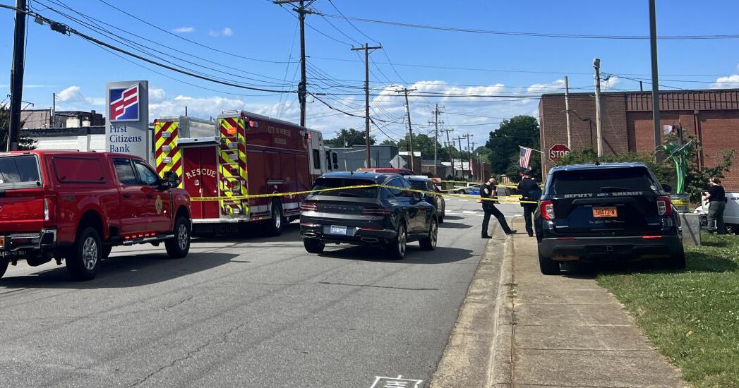 Report: 1 dead in shooting in downtown Newton - Vimarsana News