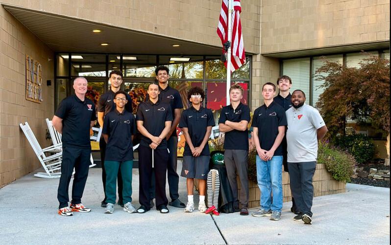 Virginia High Basketball Team Spreads Sunshine at NHC-Bristol