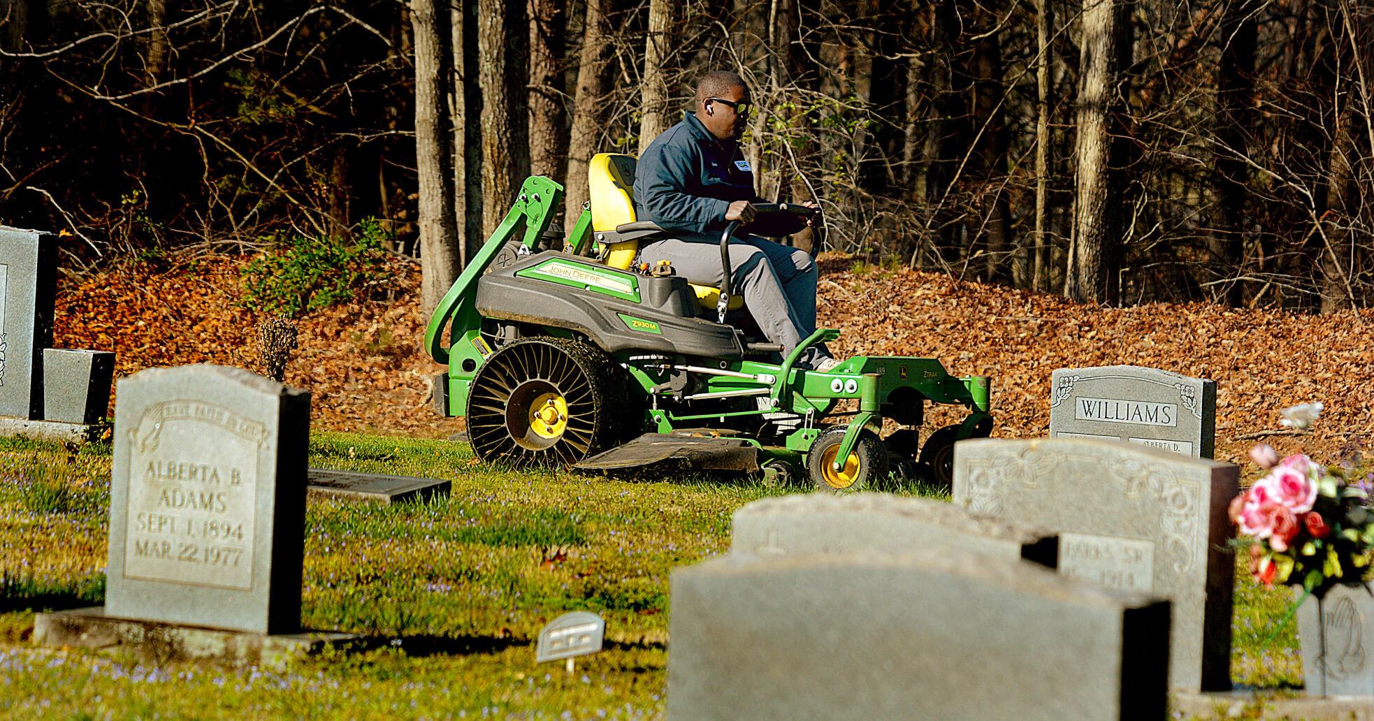Hickory Southside Cemetery gets 250 more grave plots - Vimarsana News
