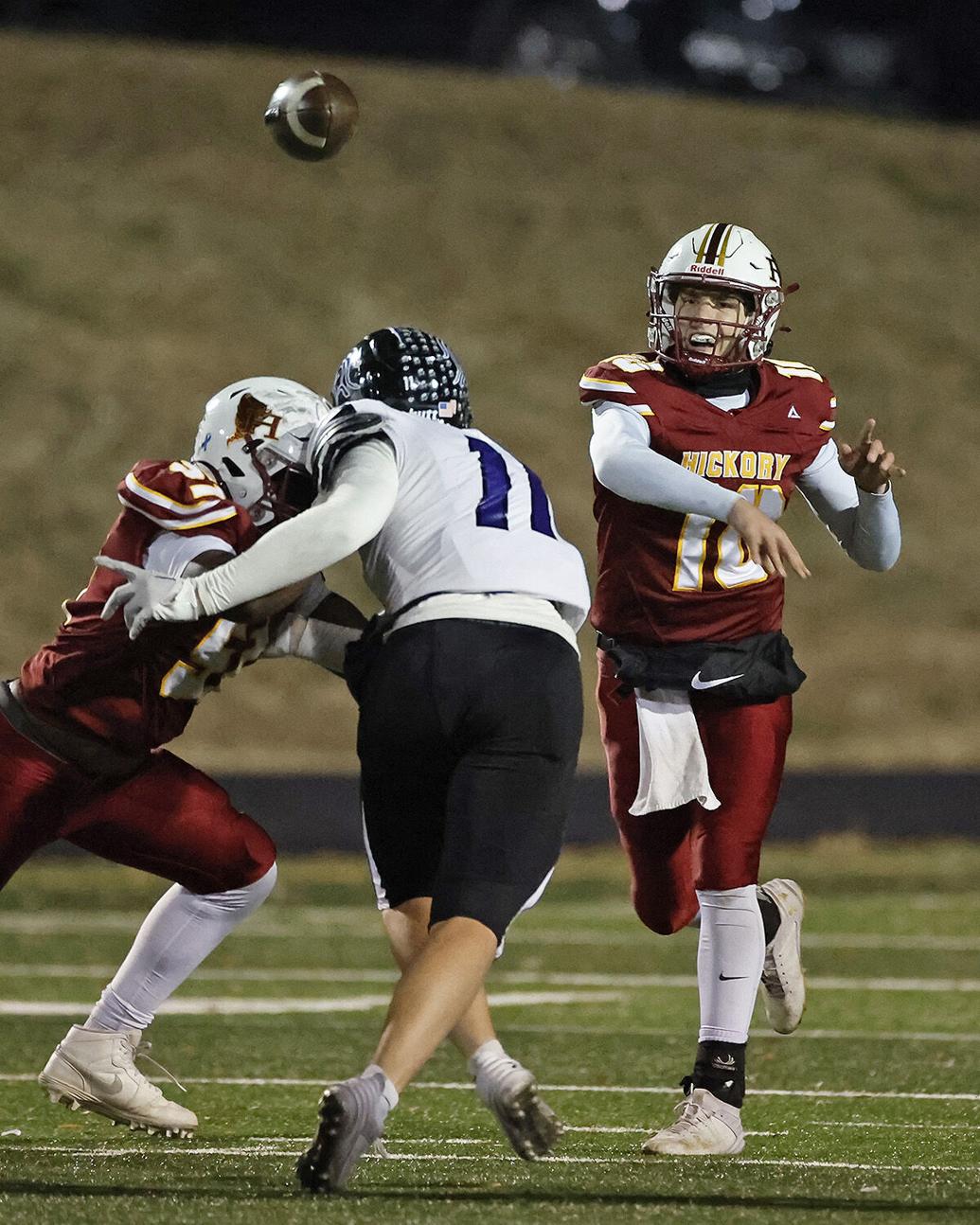 Hickory NC tops North Lincoln in high school football game