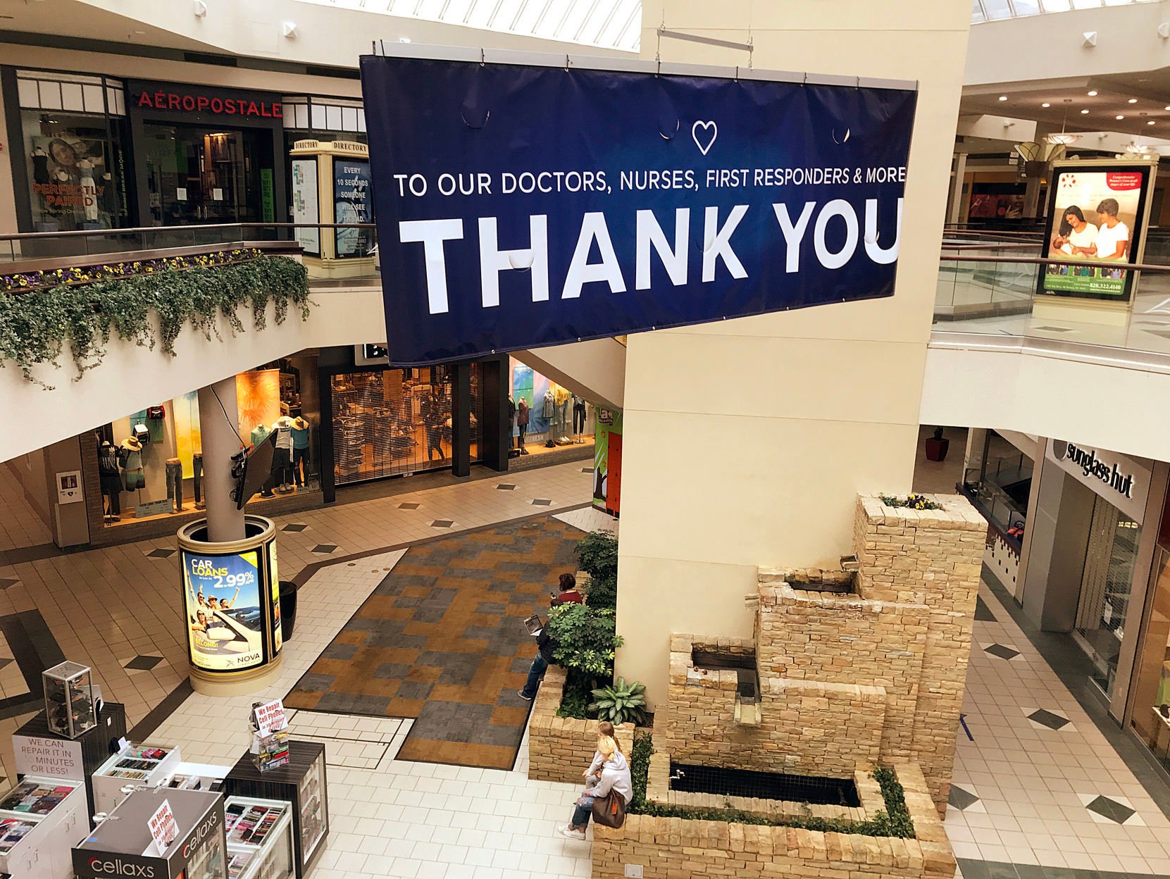 Shoe store store north hill mall