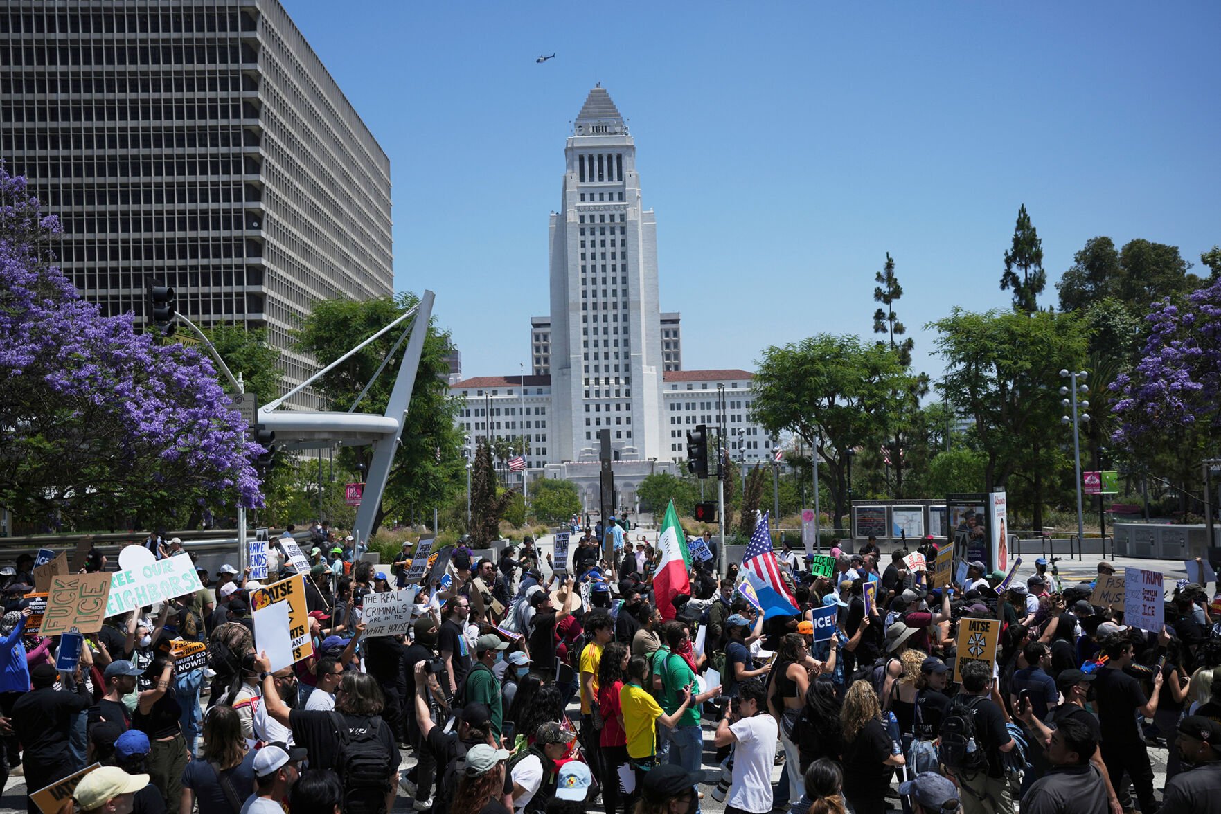 Update: Trump authorizes 2,000 more National Guard troops for LA protests