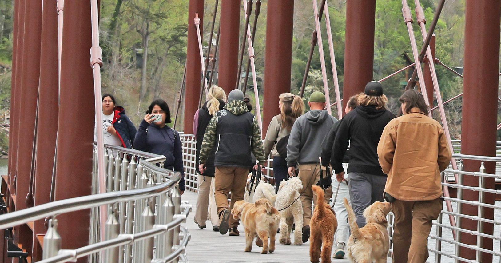 How do you get to Hickory's Riverwalk trail? - Vimarsana News