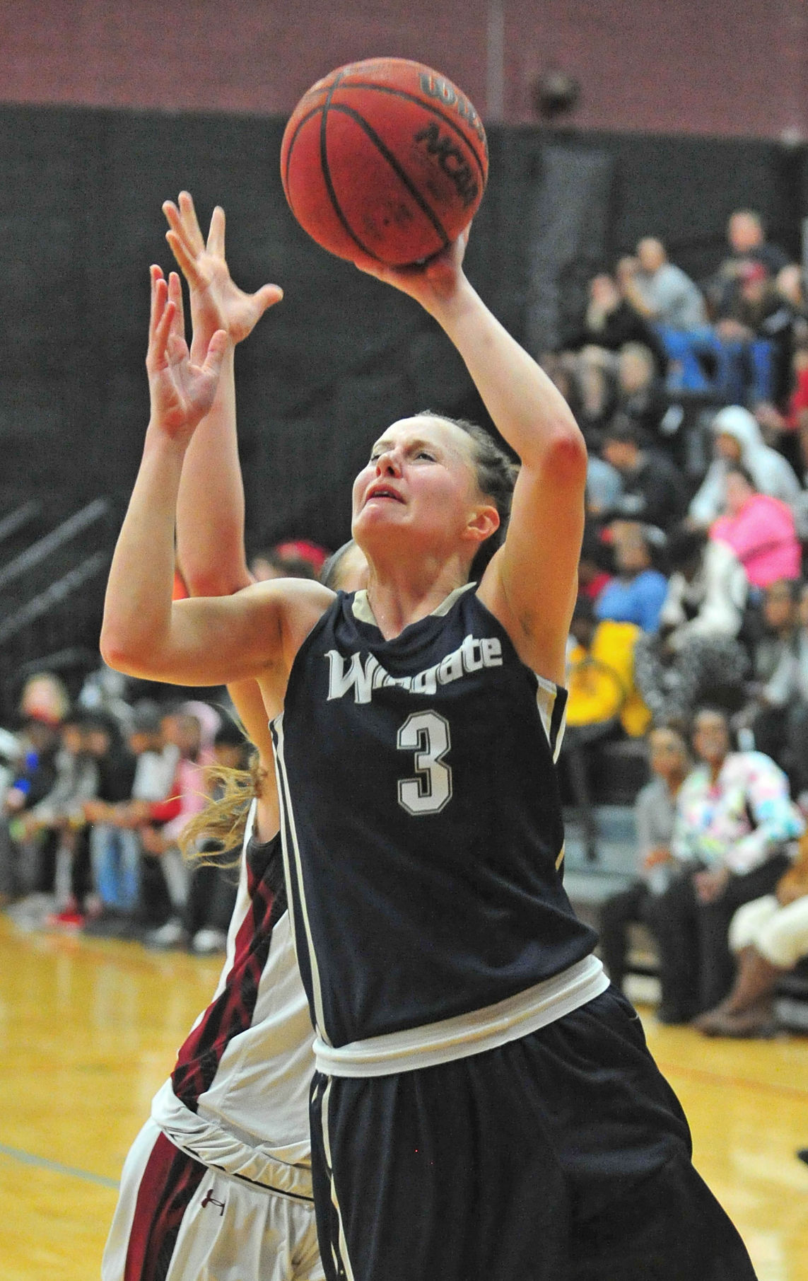 College Basketball Witherspoon Scores 25 In Return Home Sparks