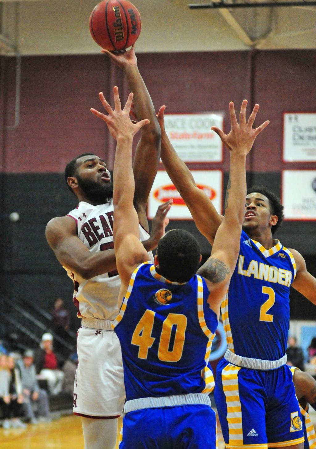 Bears Top Clayton State Behind Gunn S Career Night Hdr
