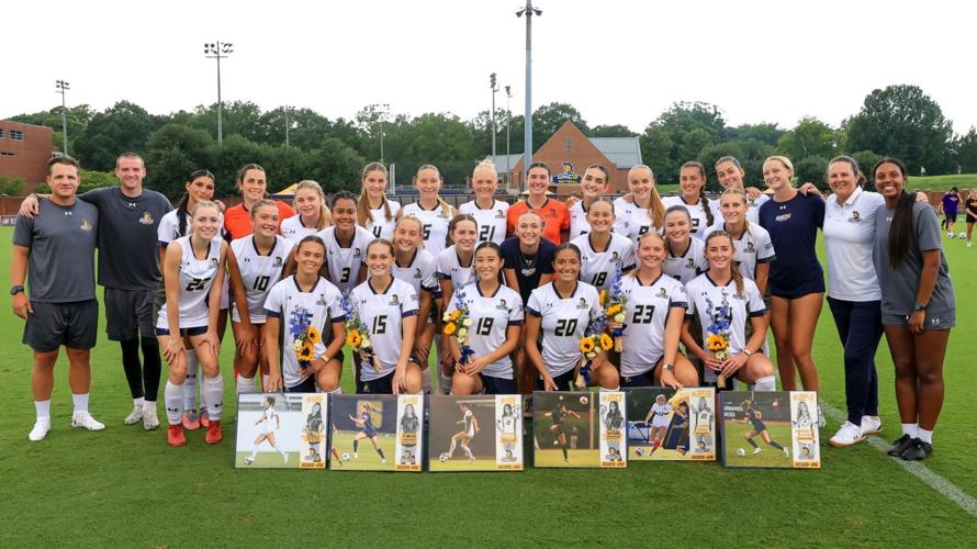 Women’s Soccer Battles East Carolina to 2-2 Draw