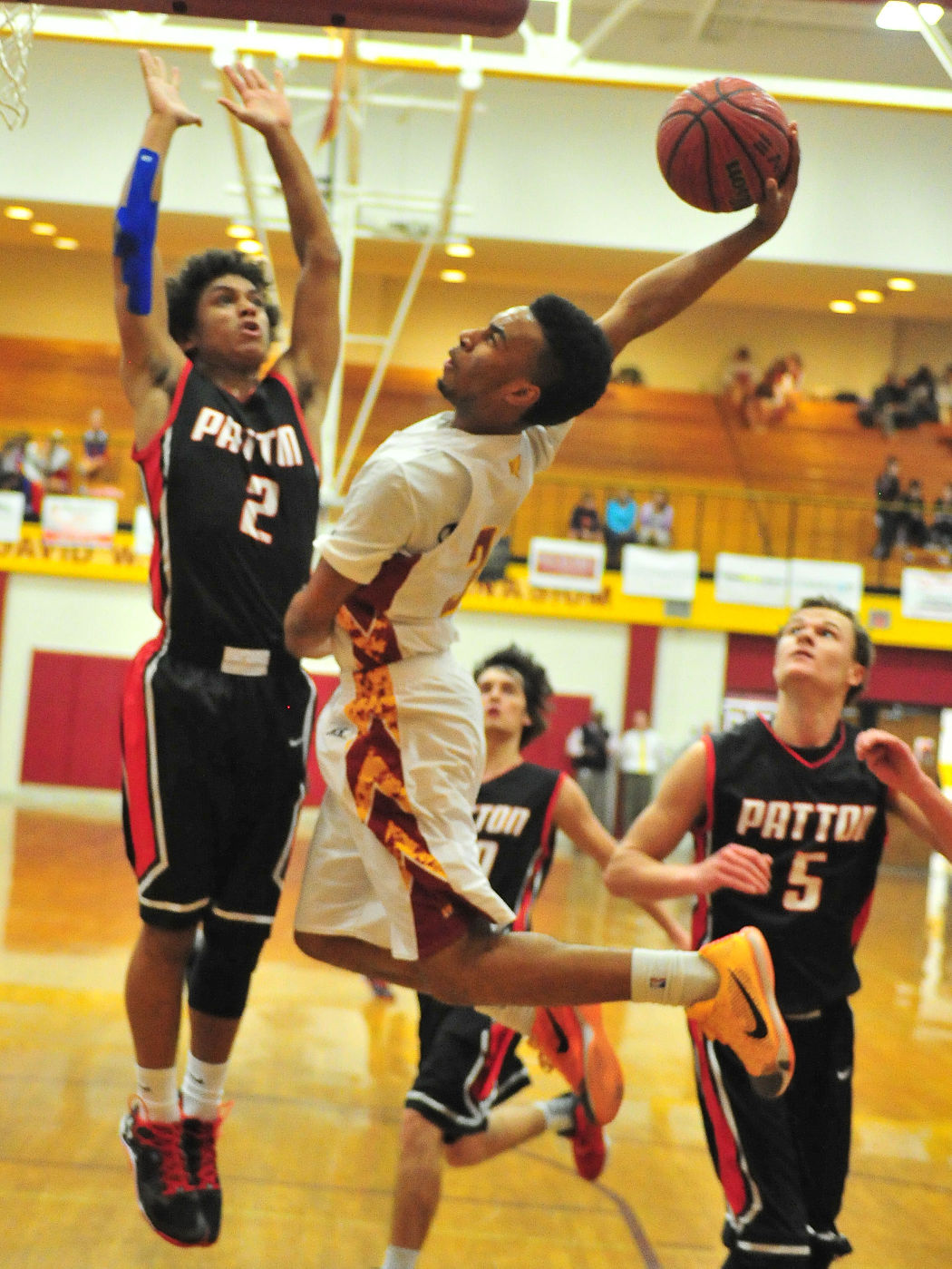 Prep Basketball Hickory Knocks Off Patton Will Face Hibriten