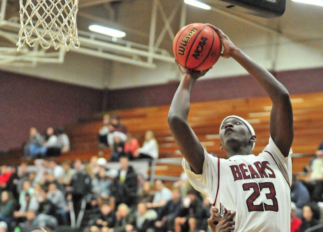 Local Roundup Lenoir Rhyne Men S Hoops Upsets No 9 Queens In