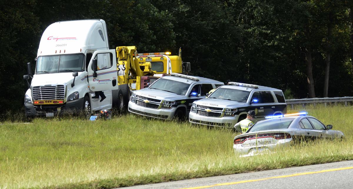 I-40 accident sends 1 to Charlotte hospital with serious injuries