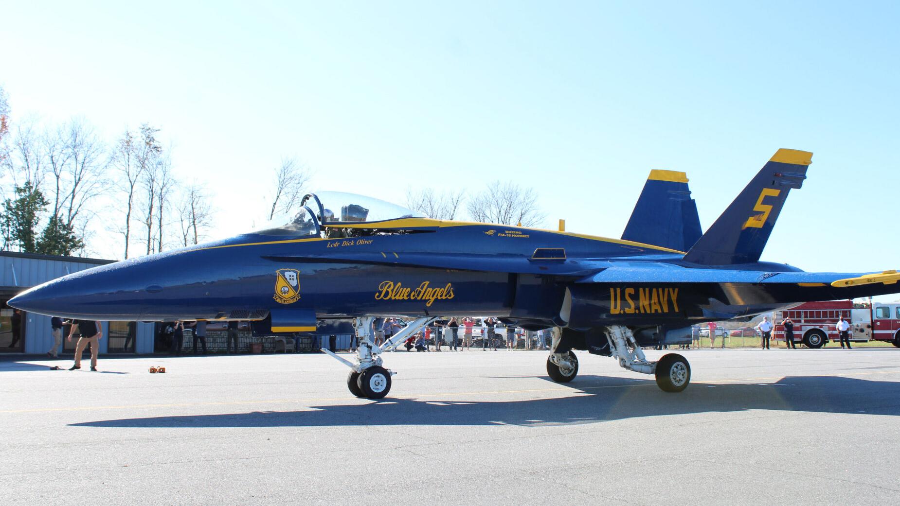 Watch Now Blue Angel Arrives In Hickory With A Roar Local News Hickoryrecord Com