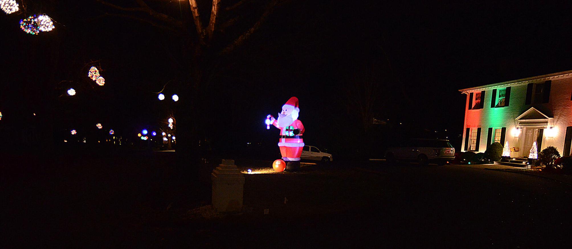 Christmas Cheer Take a look at 10 photos of festive decorations