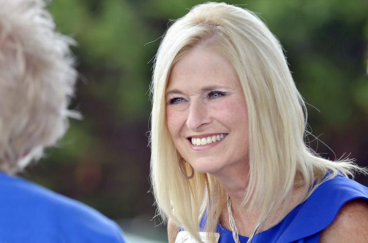 Sigmon dominates in second primary runoff