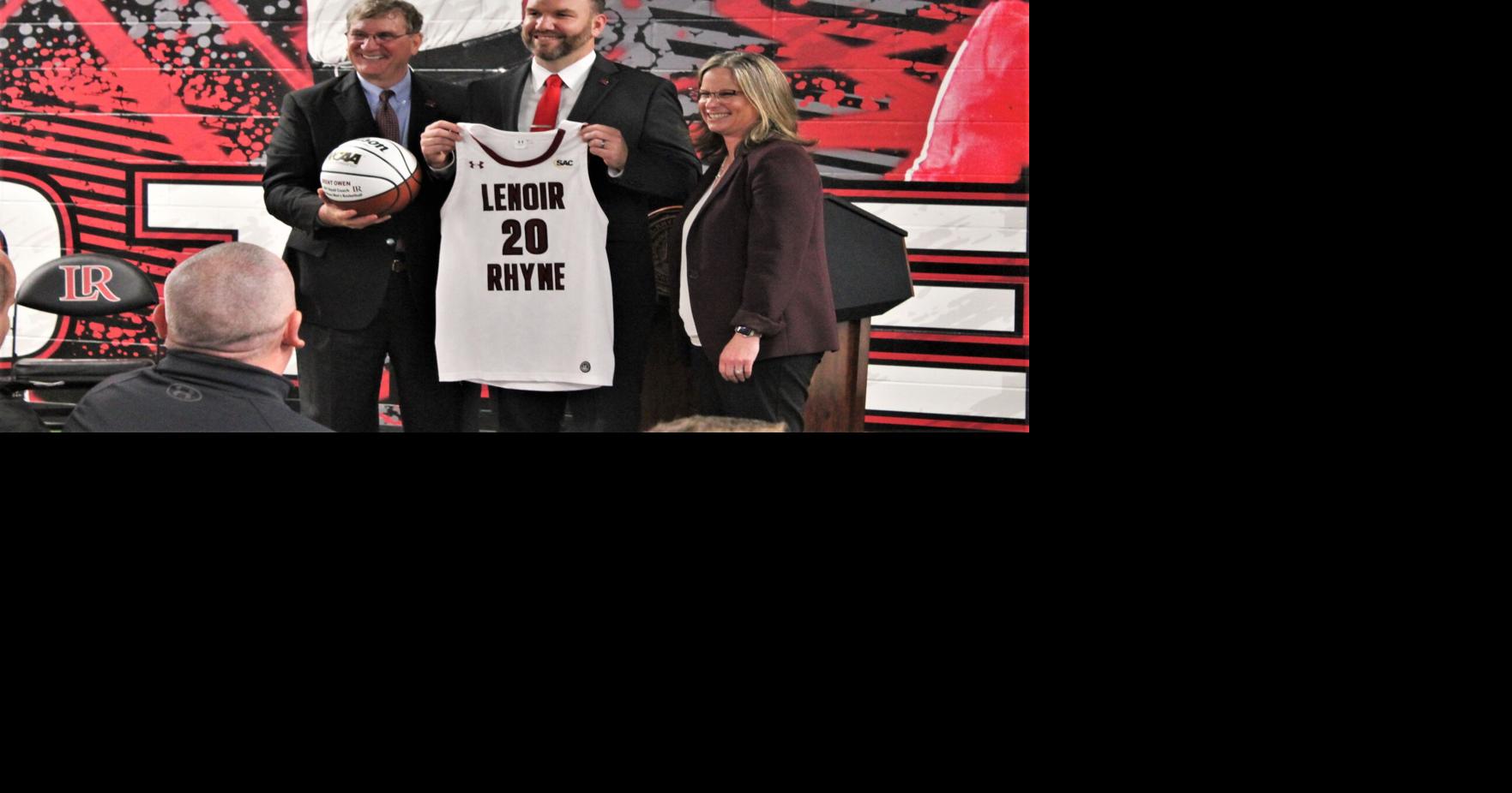 LR's new backsetball coach ready to compete for titles