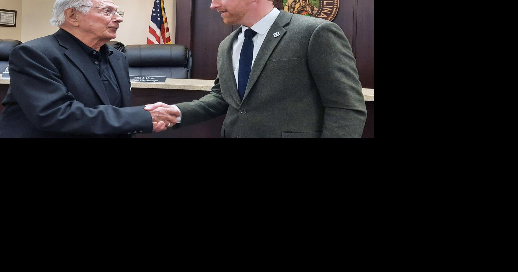 Newton city manager announces resignation less than year after taking job