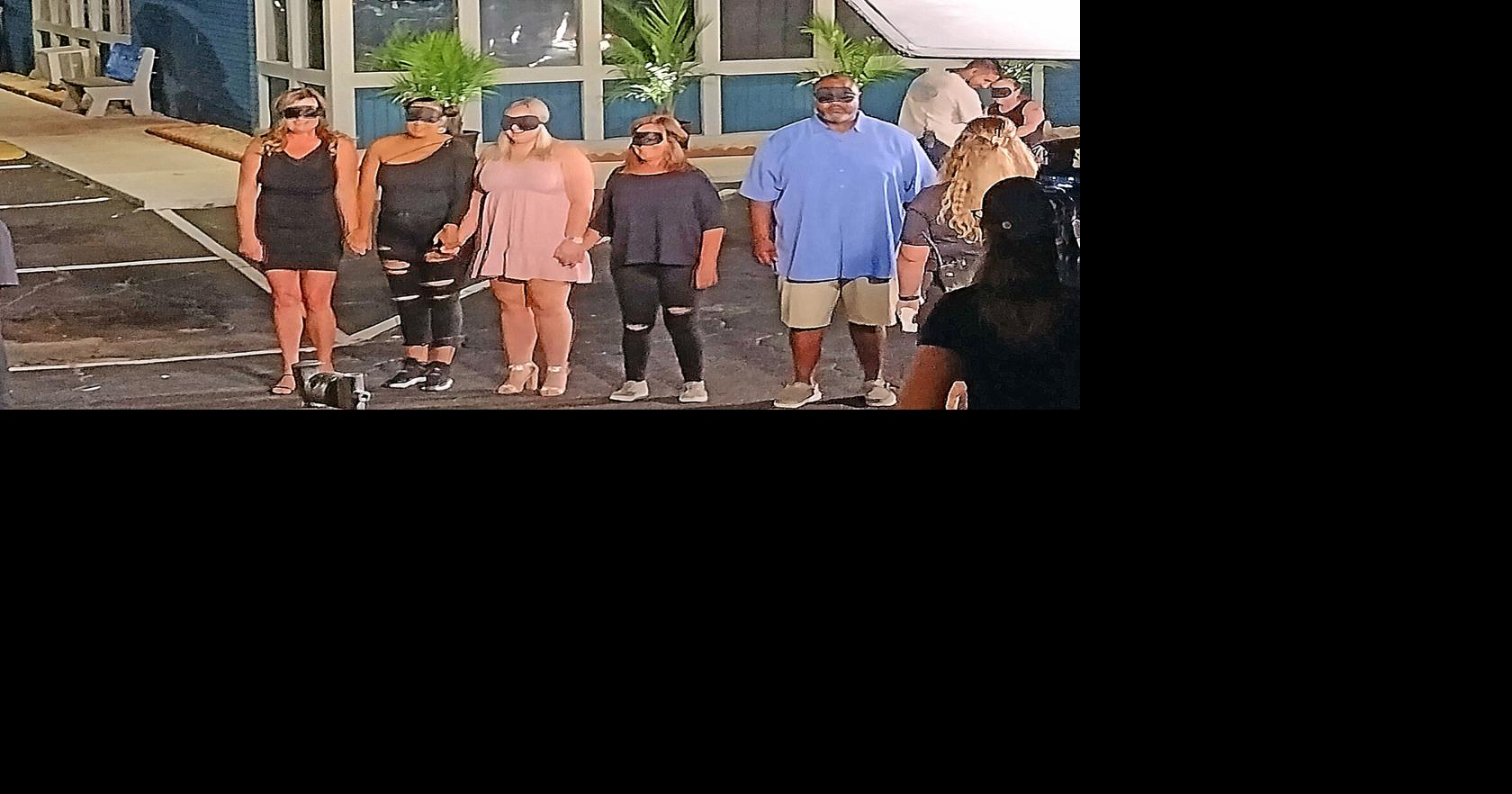 Watch Jon Taffer of TV show 'Bar Rescue' greet crowd prior to big