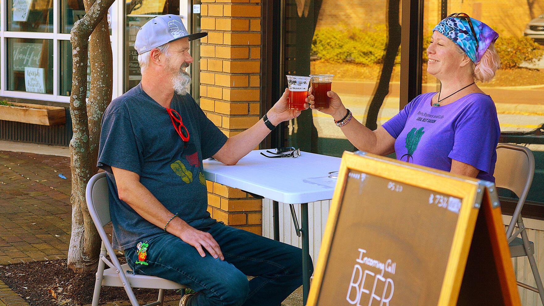 'We're thrilled,' eased alcohol restrictions welcome news for bars, restaurants | Local Business News - Vimarsana News