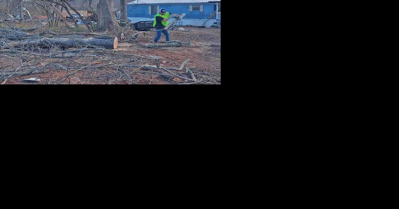 Cleanup begins after storm in Claremont, Catawba County - Vimarsana News