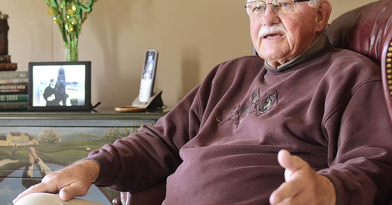 State-title-winning Hickory coach dead at 77; Elder was Long View councilman - Vimarsana News