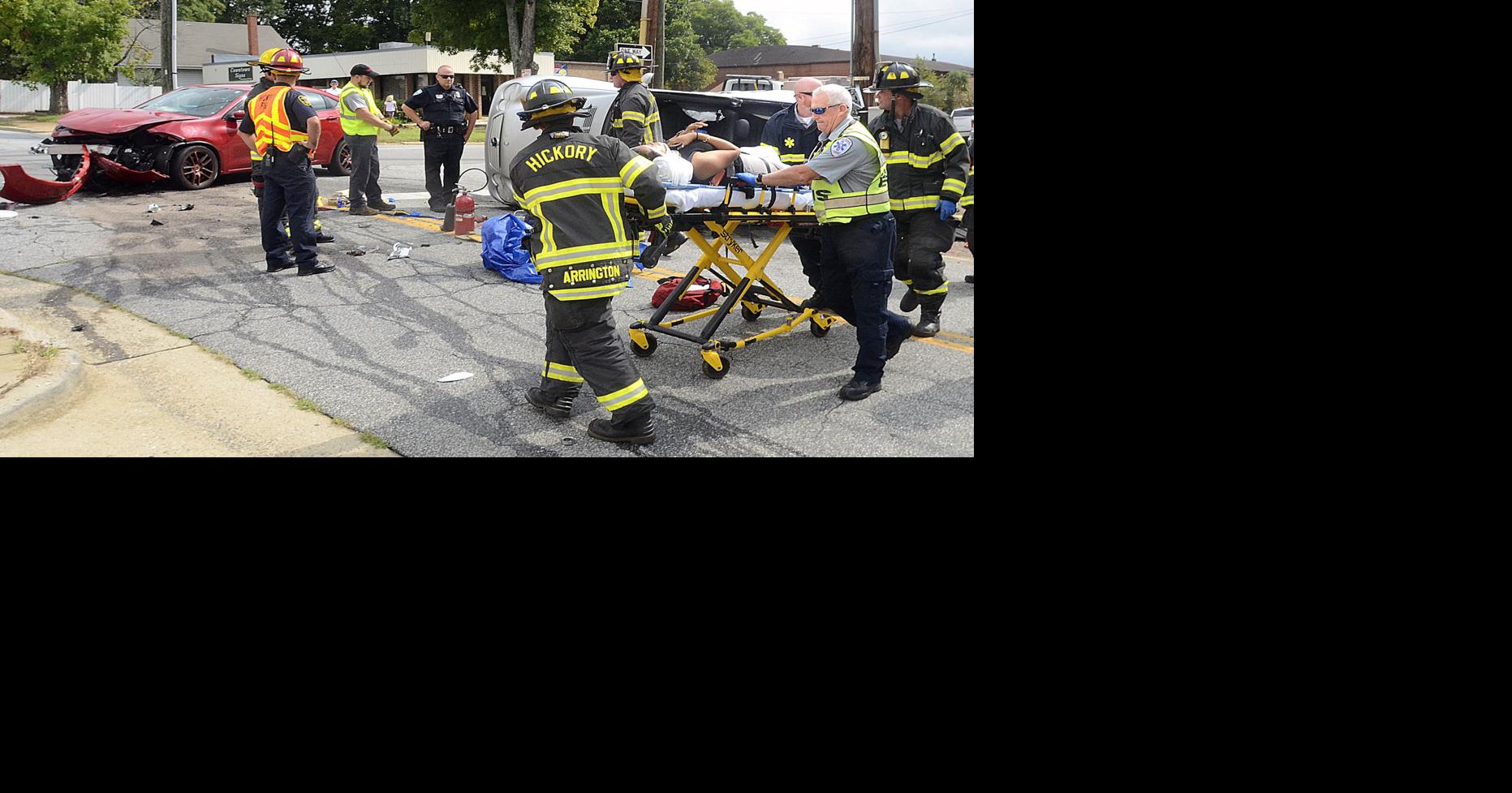 Twocar crash in Hickory sends one to hospital(01)