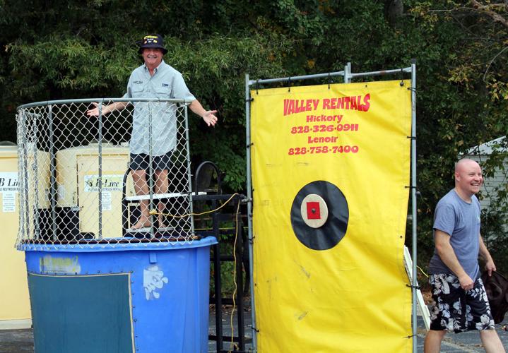 Claremont residents turn out for fall festival
