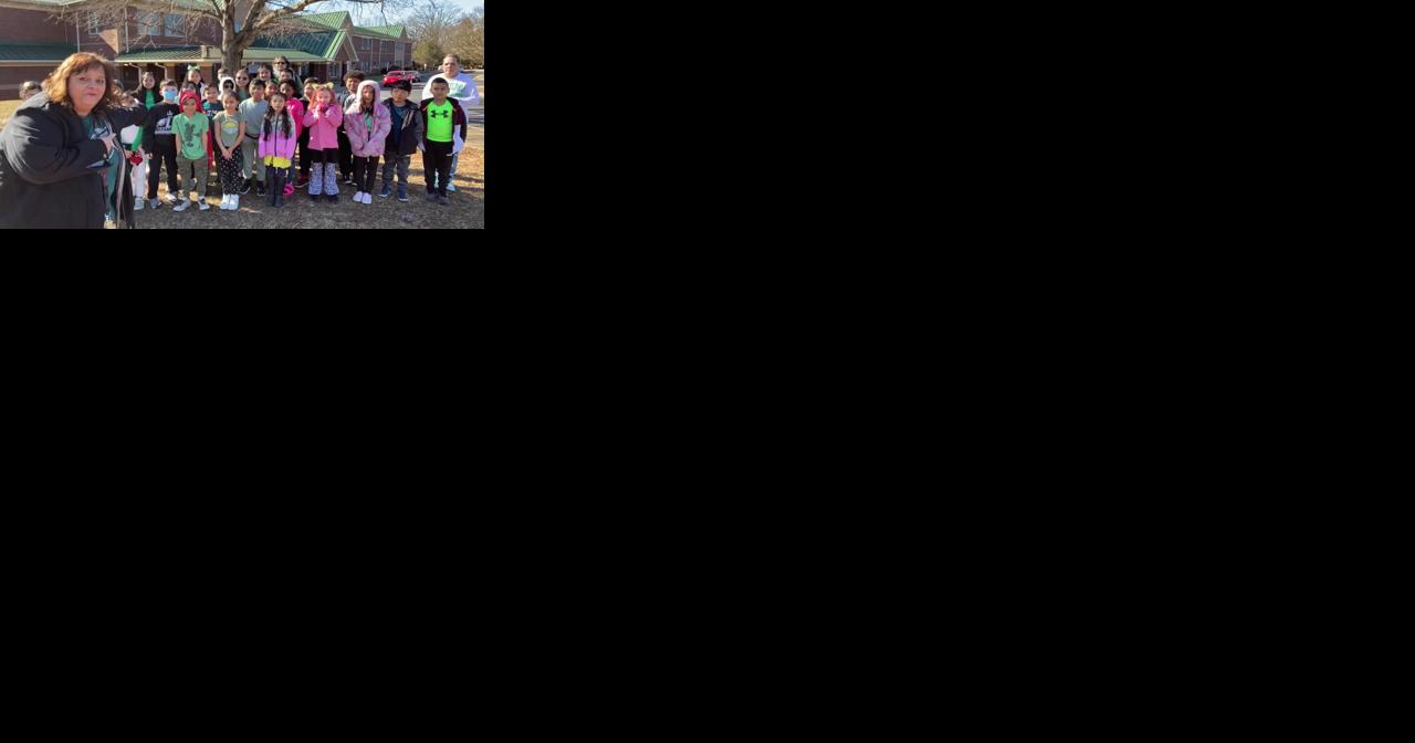 Hear Viewmont Elementary students in Hickory sing Philadelphia Eagles fight song for player headed to Super Bowl - Vimarsana News