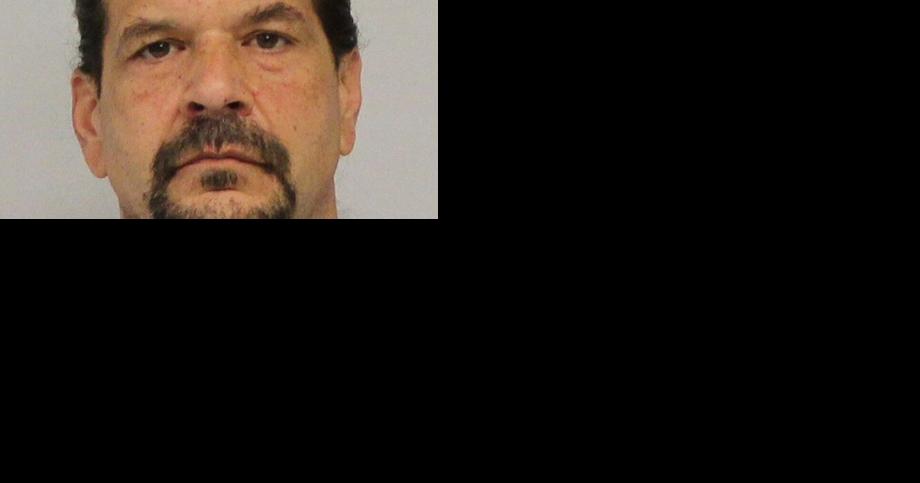 Registered sex offender is facing a criminal charge after he takes his daughter to school - Vimarsana News