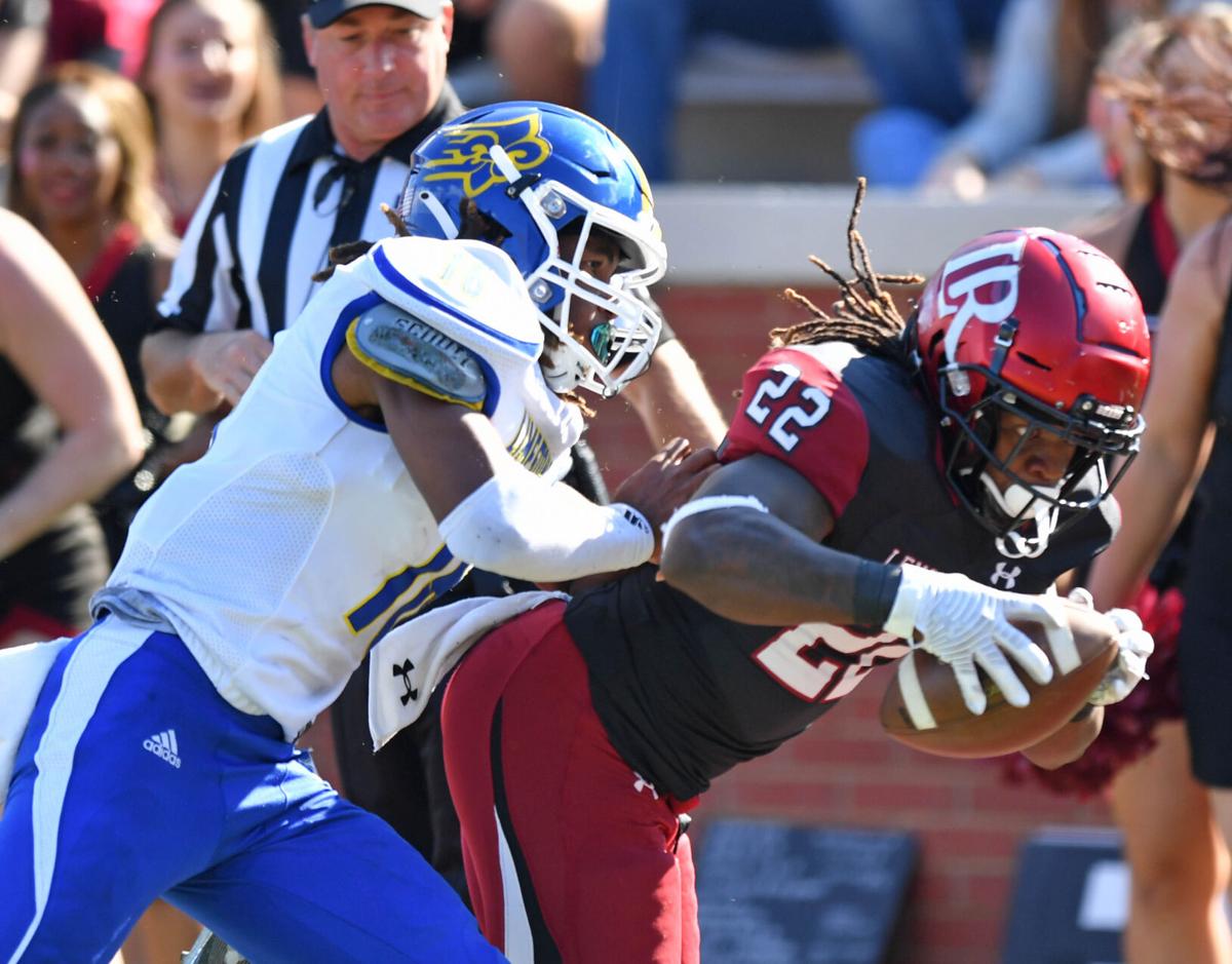 LenoirRhyne puts up 51 points, takes over 1st place