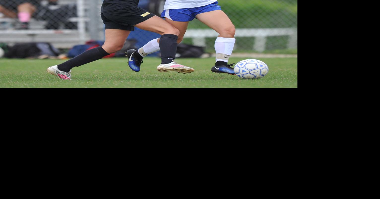 High school girls soccer Lincolnton Wolves came to play against Maiden
