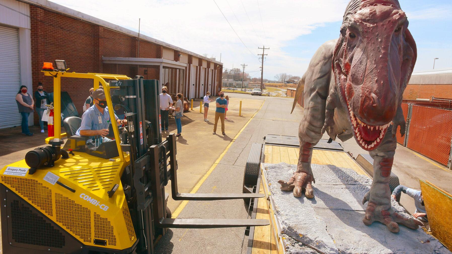 Watch Now Mechanical T Rex Presents New Challenge For Cvcc Students Education Hickoryrecord Com Cvcc Calendar 2022