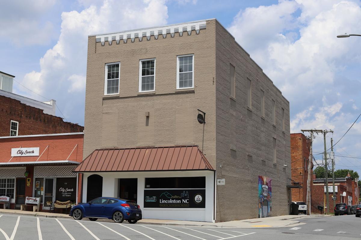 Prime real estate available for creative rehab in historic downtown Lincolnton