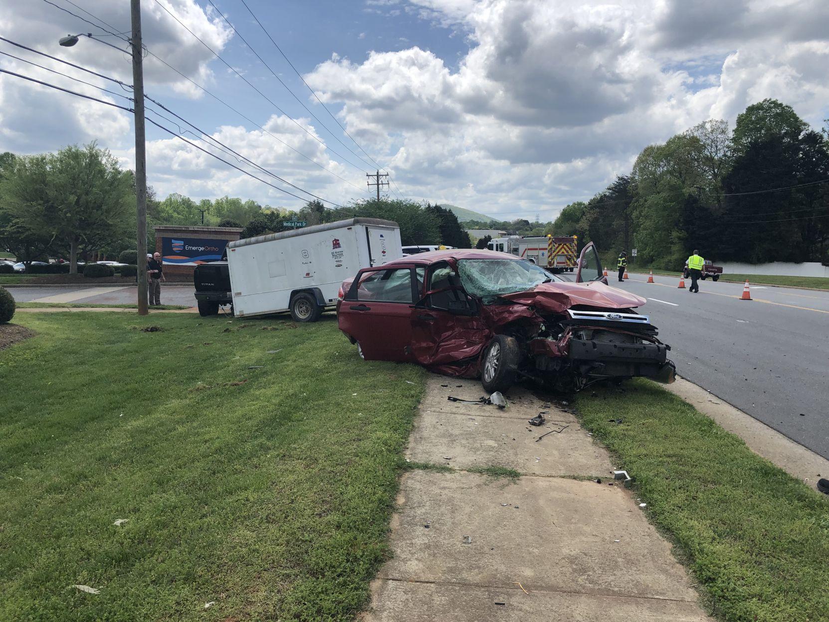 VIDEO Two vehicles collide in headon crash on Hwy. 127; at least one