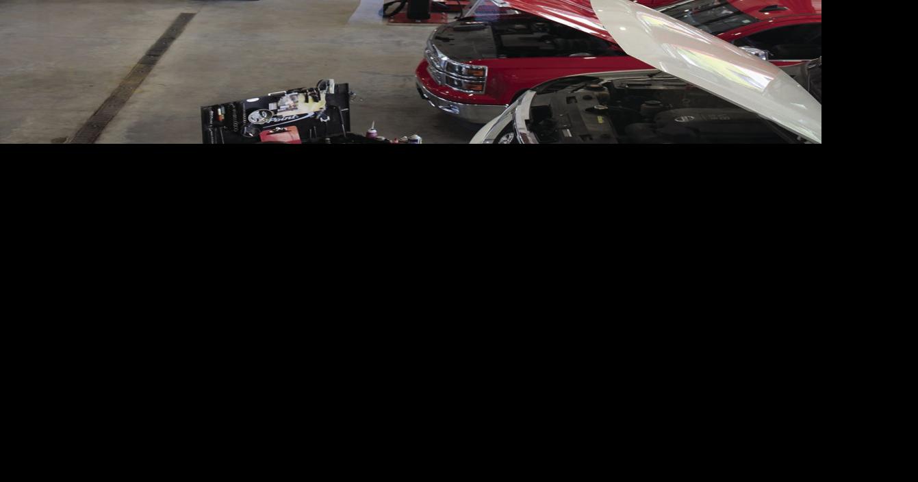 Hammers Auto Service Shop offers knowledgeable repairs, vehicle service