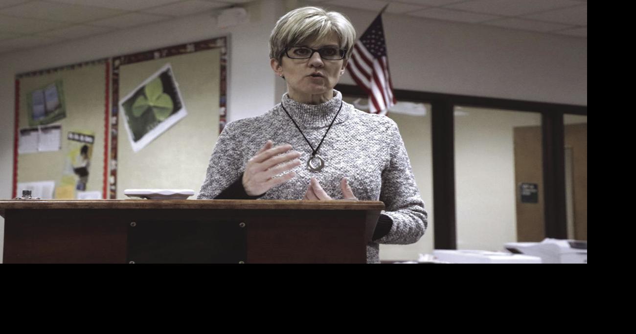 Lucey leads final meeting as School Board President Local