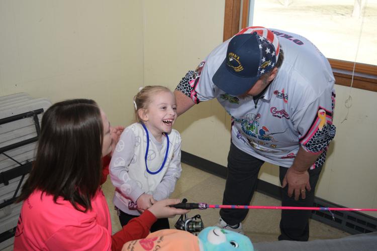 Sparkle fishing: Nonprofit gifts Milton girl, 5, with medical challenges a  custom fishing rod, Community