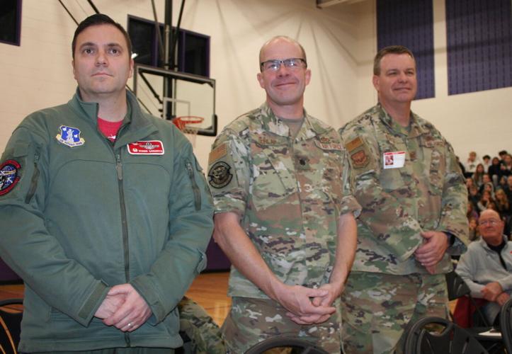 Waunakee community thanks area veterans | Local | hngnews.com