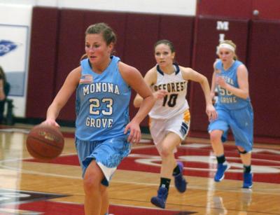 Kelsey Signs With D Iii Power Uw Whitewater Local Hngnews Com