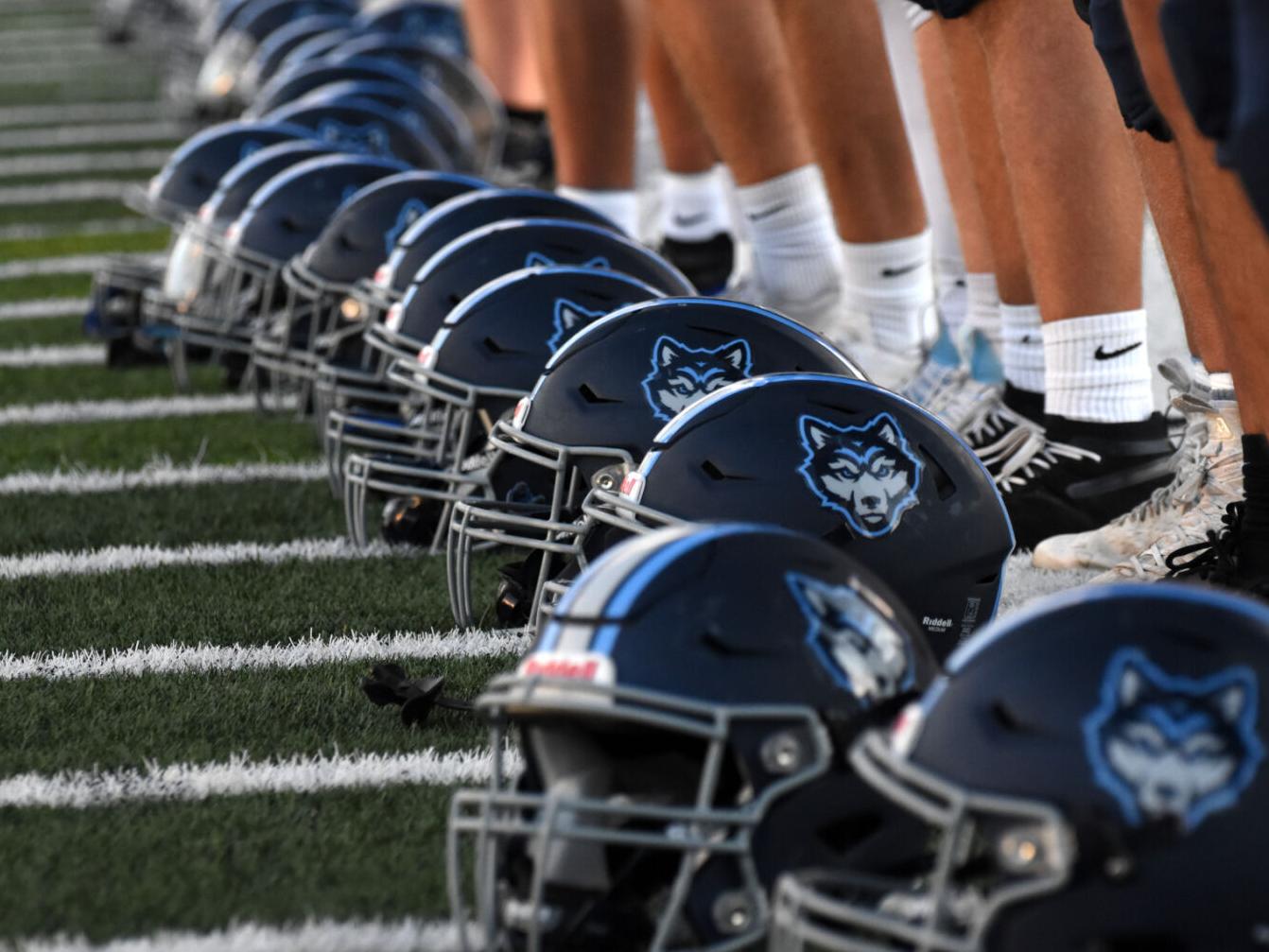 Wolves hope for rebound season on gridiron