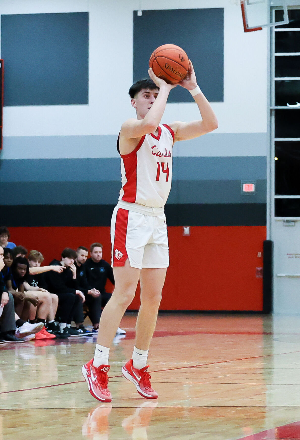 Sun Prairie East Boys Basketball Team Shines in Big Eight Conference with Impressive Three-Point Victory