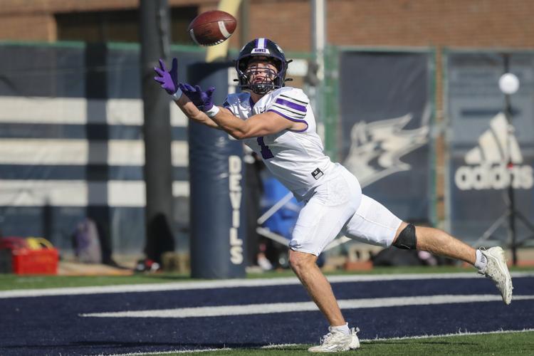 College football: UW-Whitewater remains unbeaten with 37-31 road win ...