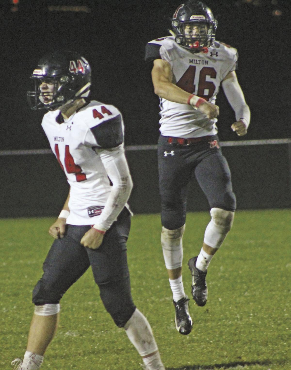 Football Red Hawks Stay Perfect Milton Courier Hngnews Com