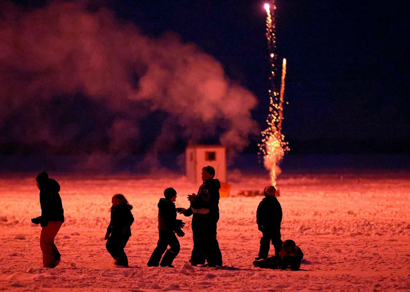 JVG_210222_FIREWORK06
