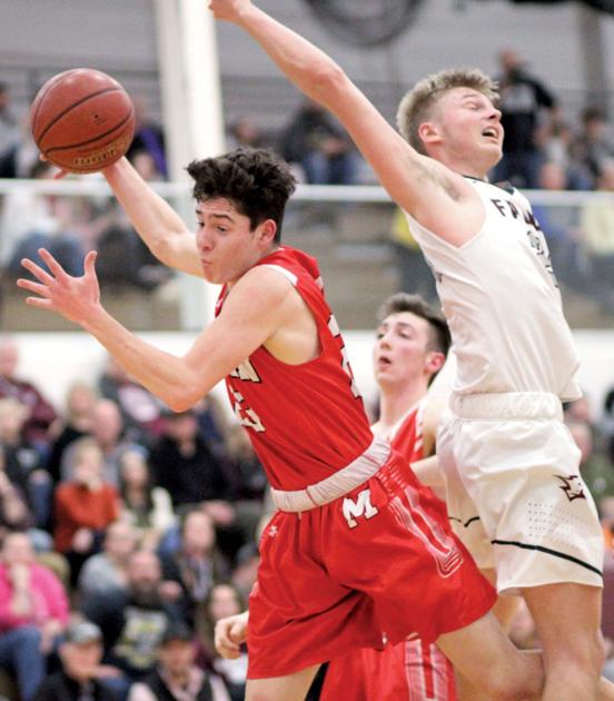 Wiaa Boys Basketball Falcons Fly Past Hawks In Semifinals