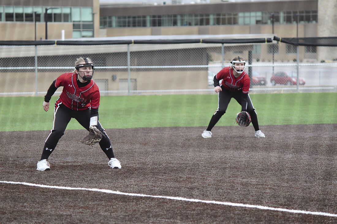 Marshall crushes Wisconsin Dells to start season | Waterloo / Marshall  Courier | hngnews.com