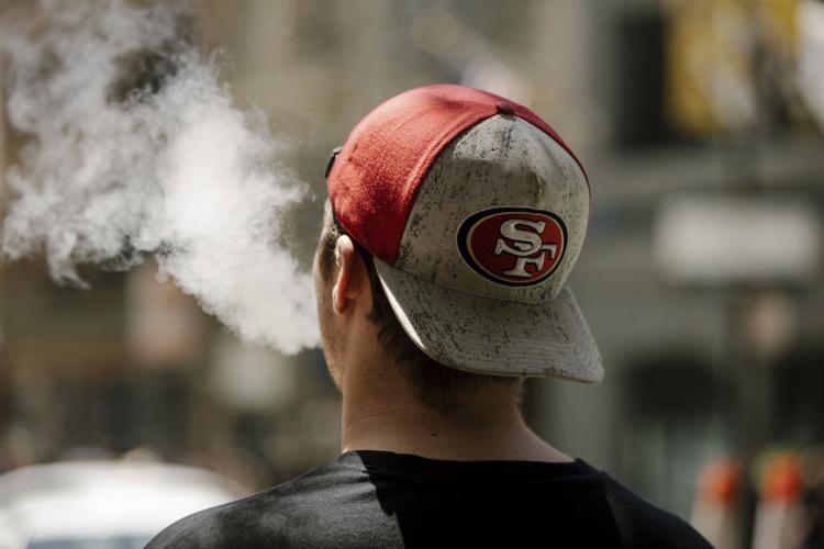 vape devices online Vape industry thrives in Wisconsin amid health concerns main image 1
