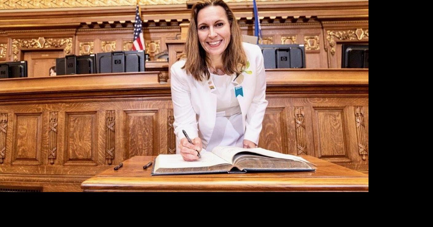 Melissa Ratcliff sworn into office as new District 46 representative ...