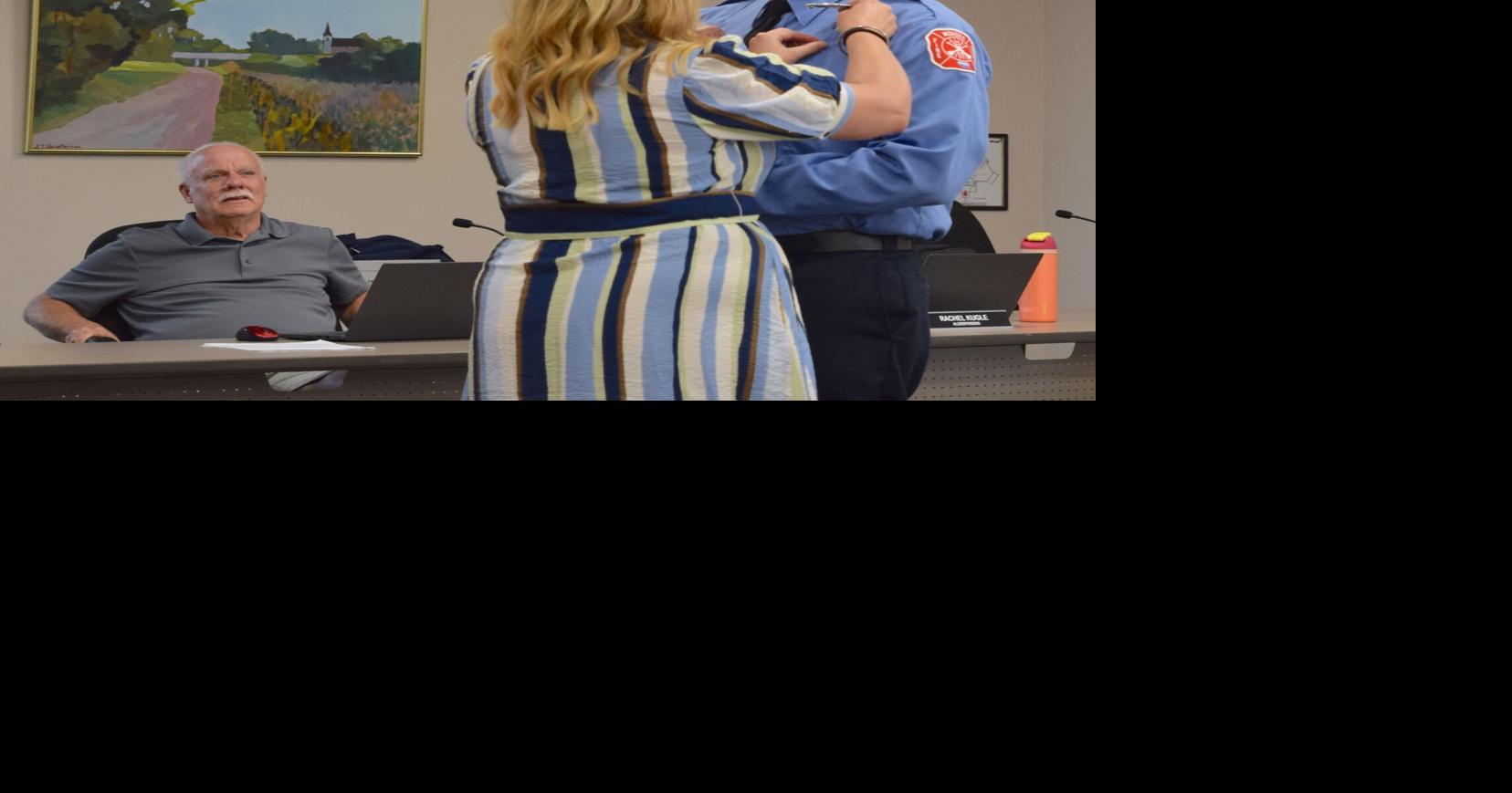 Monona swears in new firefighter/paramedic