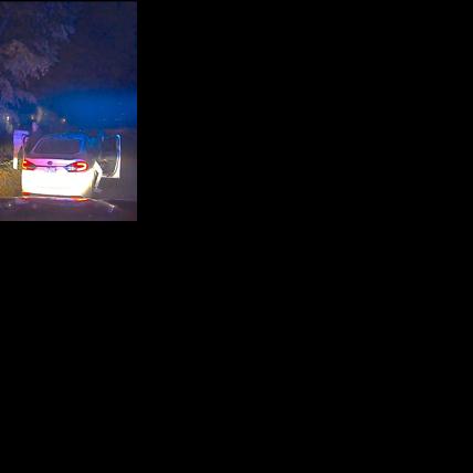 Monona Police arrest passenger after foot chase from stolen car, driver escapes