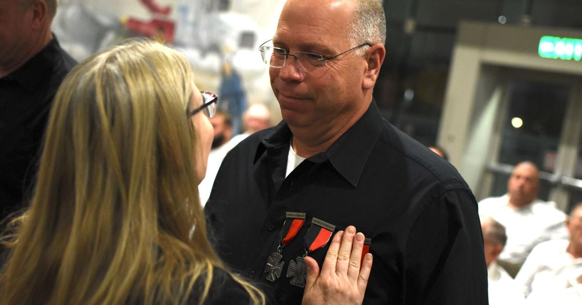 Lodi Shell employee receives Cross of Towman Order | Local | hngnews.com